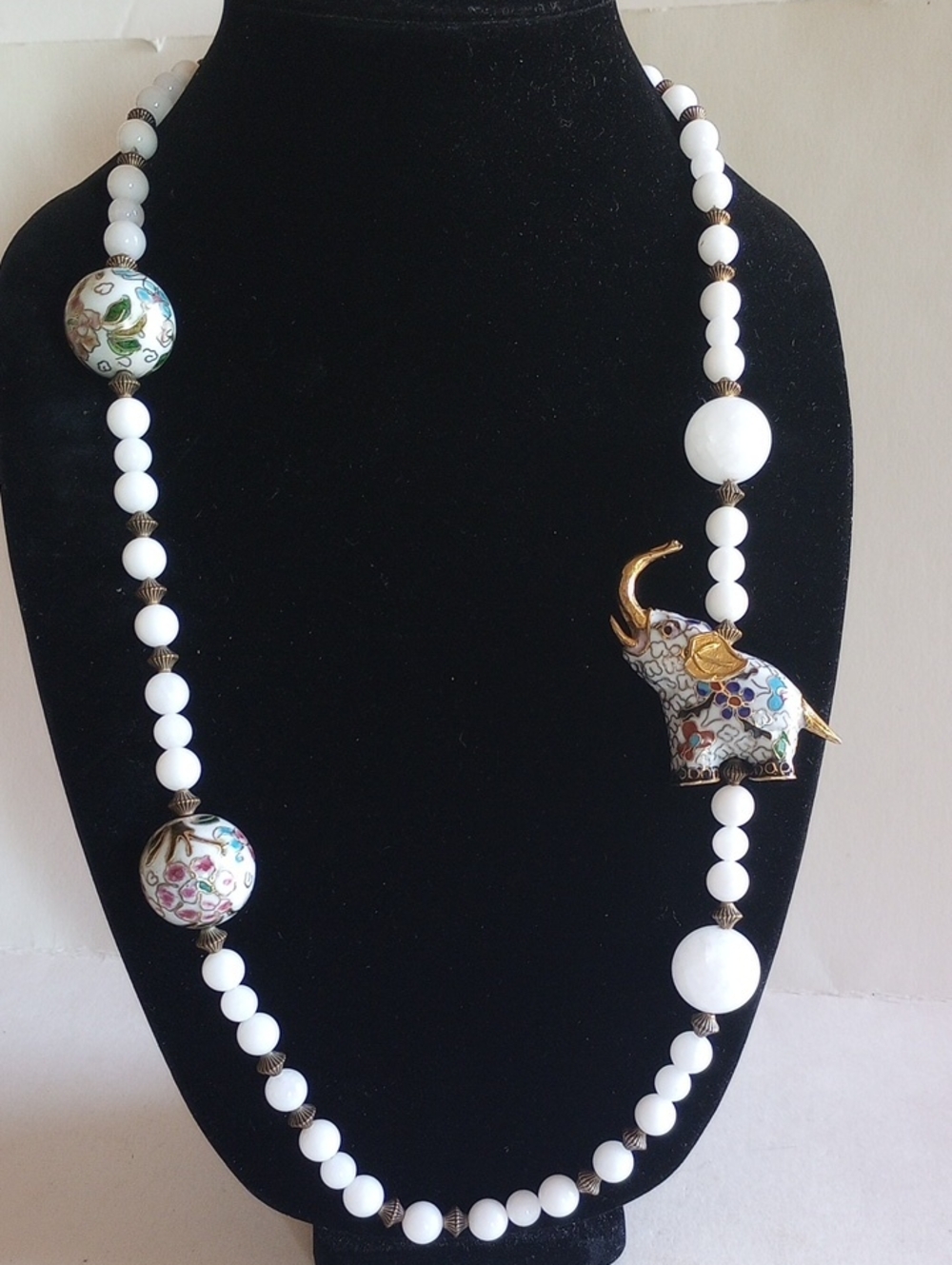 VINTAGE CHINESE WHITE JADE QUARTZ CLOISONNE LUCKY ELEPHANT NECKLACE 30" LONG